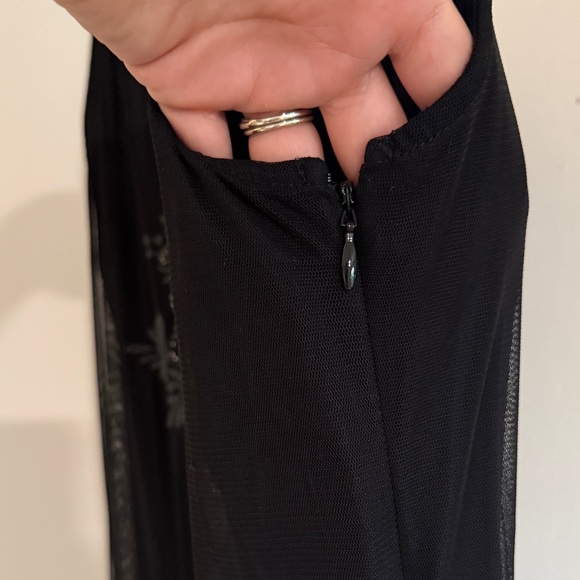 Abercrombie & Fitch Black Dress with Silver Detailing - Picture 3 of 6